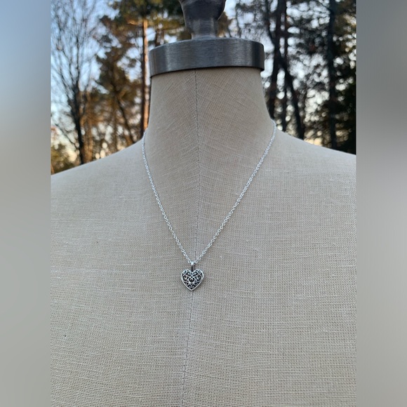 NWT Sterling Silver Plated Chain & Alloy Heart Charm Necklace - Picture 7 of 10